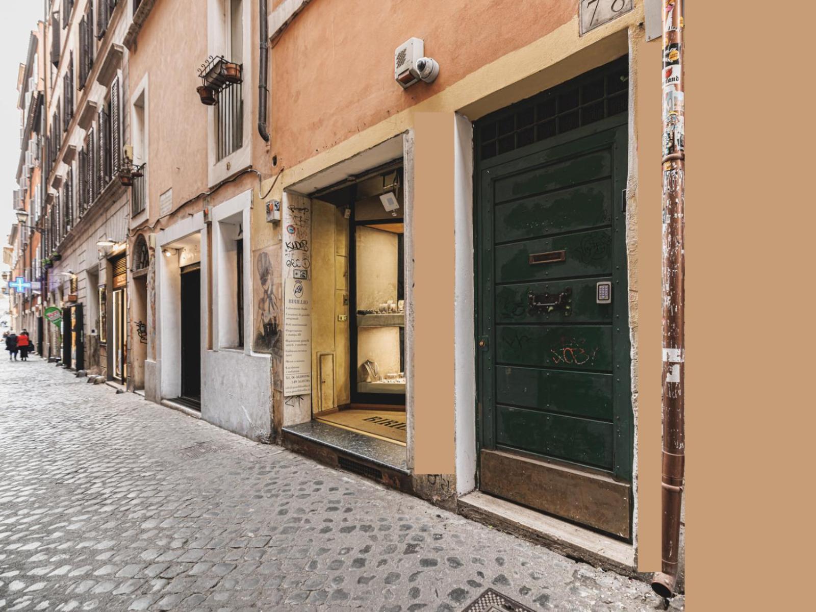 Campo De Fiori - Casa Pettinari 78, Rome